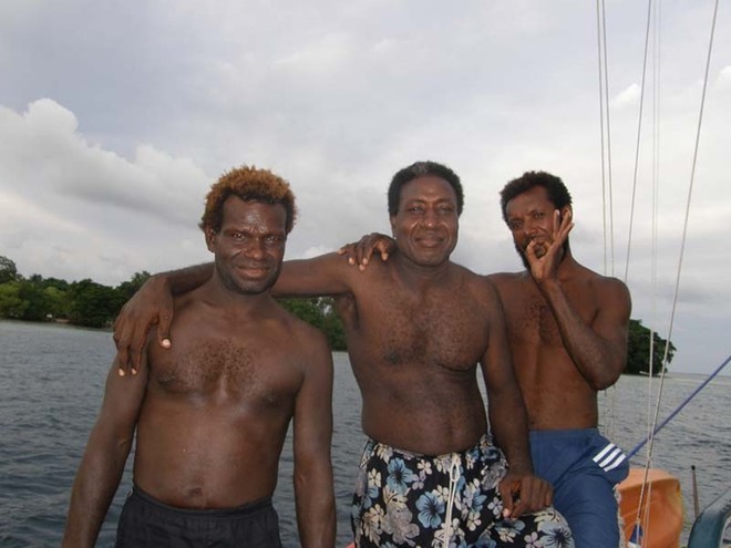 2 Nonovaul Island Reef Check survey team - OceansWatch returns to Papua New Guinea © Chris Bone
